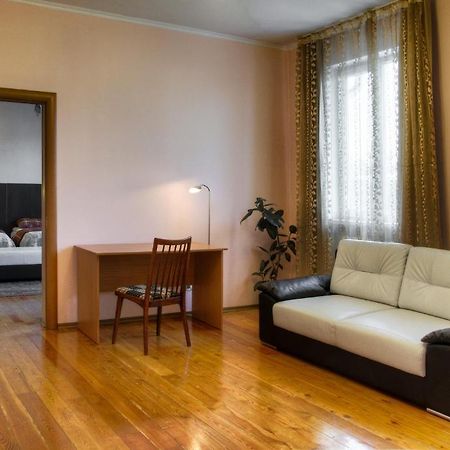 Guest House On Sadovaya Αλμάτι Δωμάτιο φωτογραφία